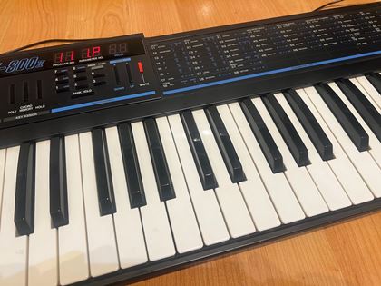 Korg-Poly 800 II Hawk & Atom Hawk